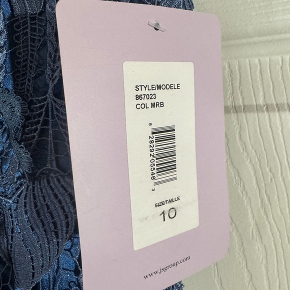 JS collections 867023 Scalloped Lace & Satin Gown Mineral Blue Mrsp $348 Size 10 - Picture 3 of 5
